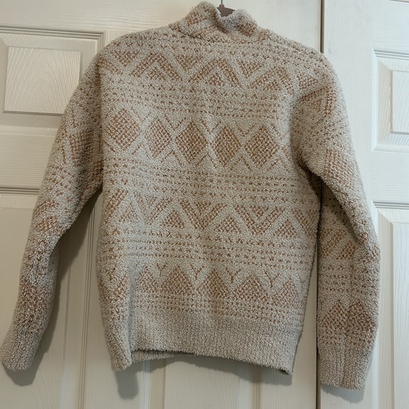 Aztec 1/4 Zip. - Picture 5 of 5